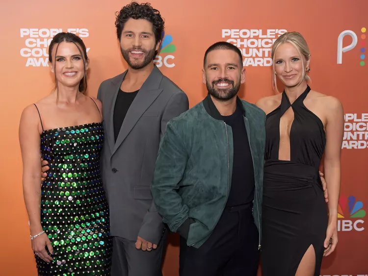 Dan and Shay Wife Died: The Truth Behind the Rumors and Their Family Lives